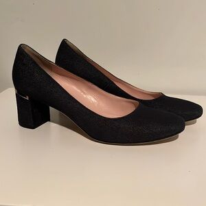 Kate Spade blue denim pumps with gold accent on the heels. Sz 8